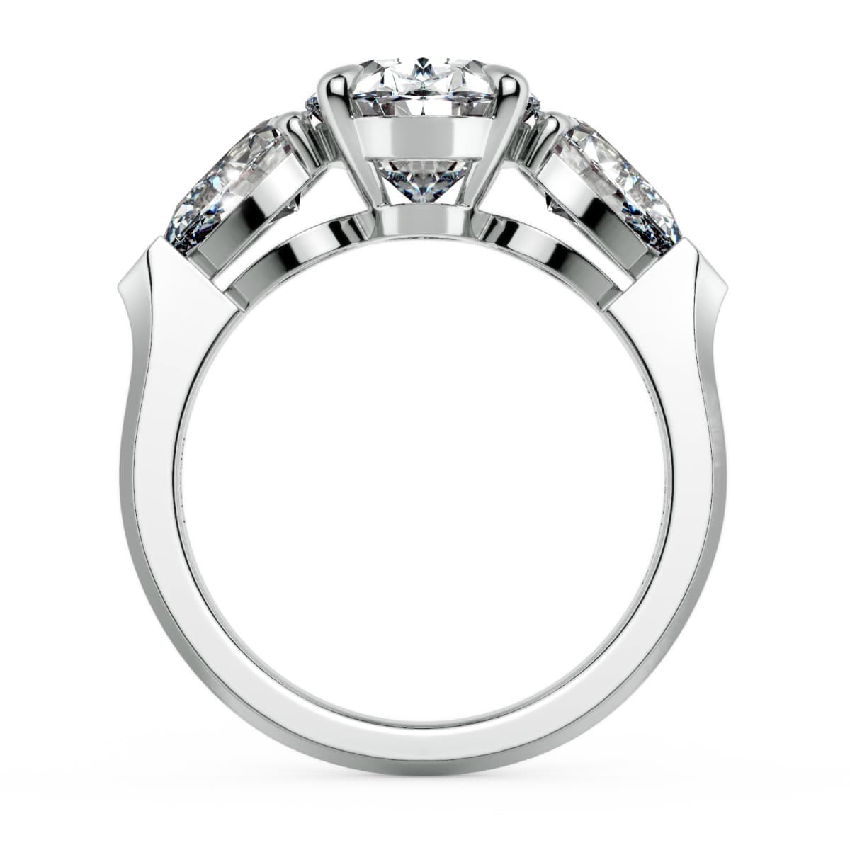 Norme de Three Stone Engagement Ring
