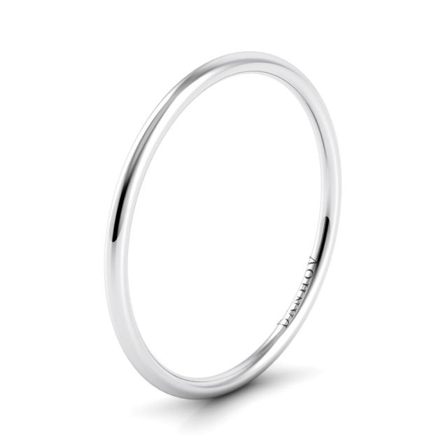 Danhov Classico Simple Wedding Band for Women in Platinum
