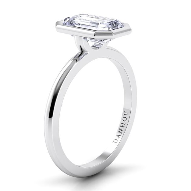 Danhov Per Lei Single Shank Emerald Engagement Ring in 14k White Gold