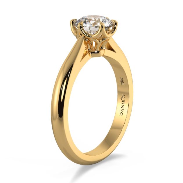 Danhov Classico Engagement Ring in 18k Yellow Gold