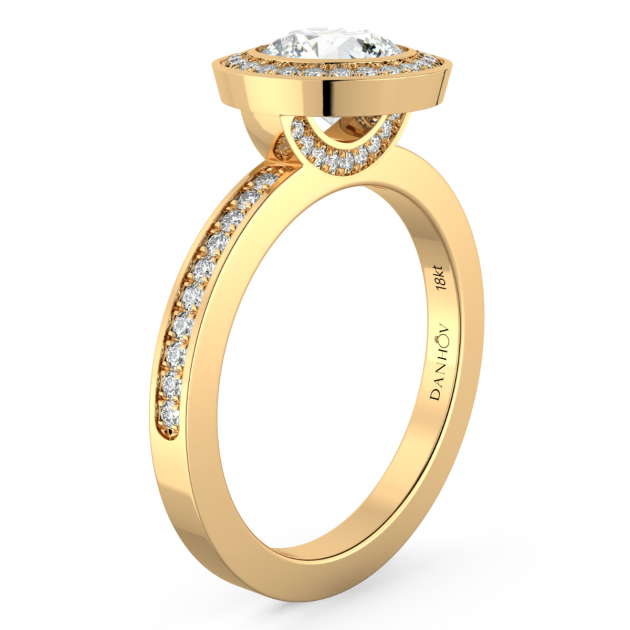 Danhov Per Lei Engagement Ring Set in 18k Yellow Gold