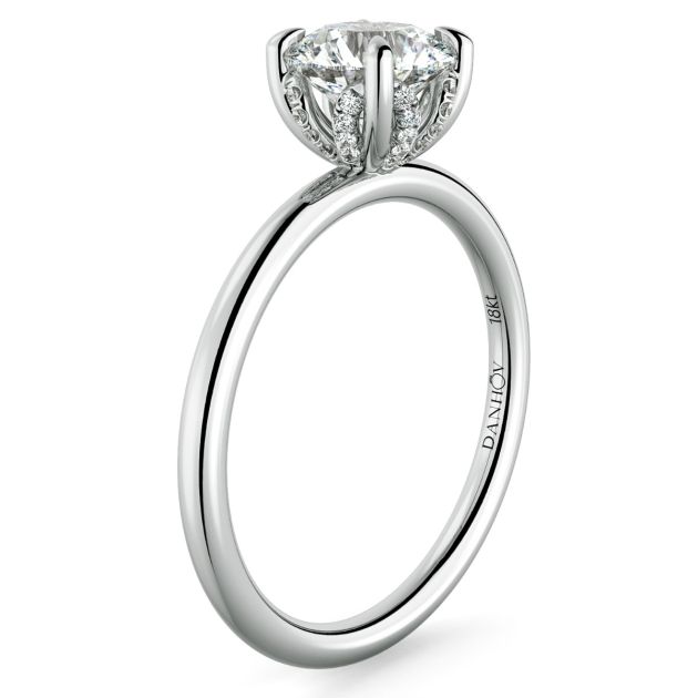 Danhov Classico Engagement Ring in Platinum