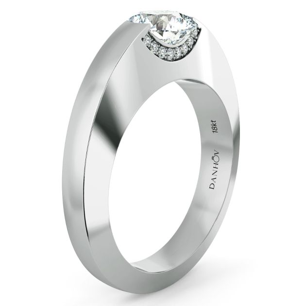 Norme de Danhov Classic  Engagement Ring for Women in Platinum