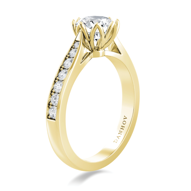 Danhov Classico Engagement Ring in 18k Yellow Gold