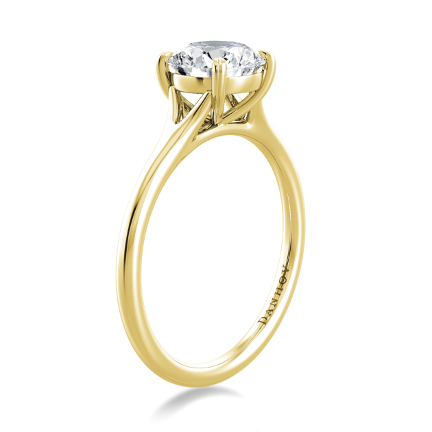 Danhov Classico Engagement Ring in 14k Yellow Gold