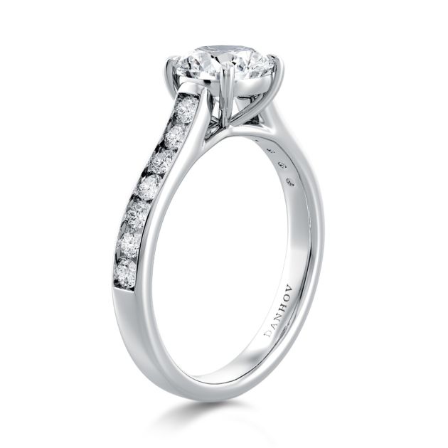 Danhov Classico Diamond Engagement Ring in Platinum 