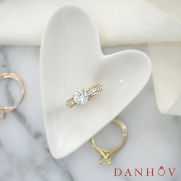 Why Couples Choose Handcrafted Engagement Rings