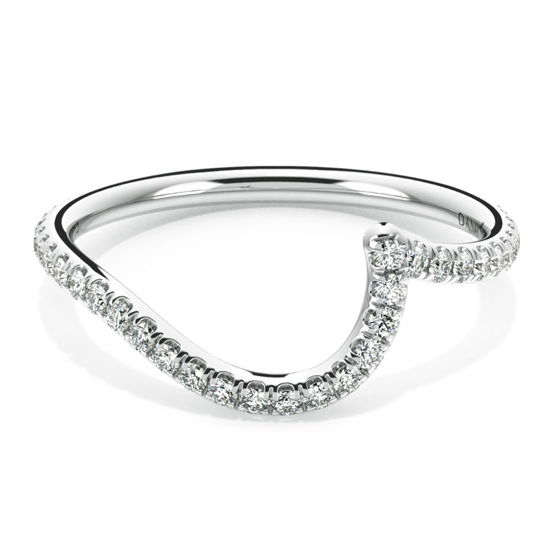 Abbraccio Curvy Diamond Wedding Band