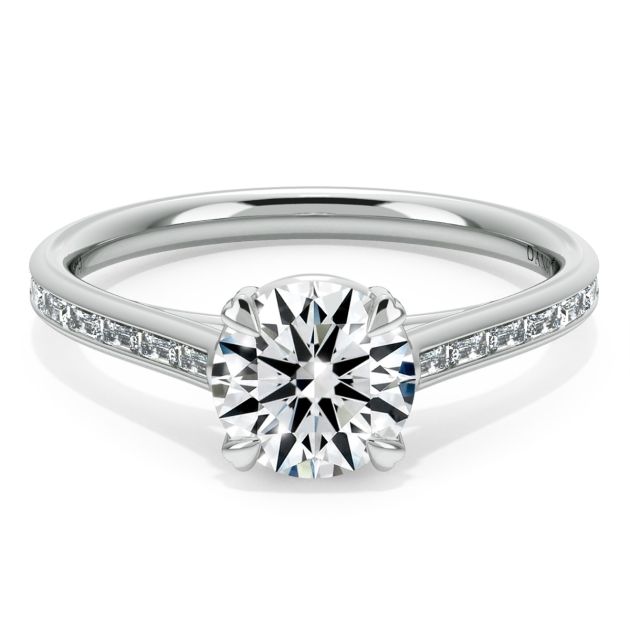 Danhov Classico Classic Diamond Engagement Ring in Platinum